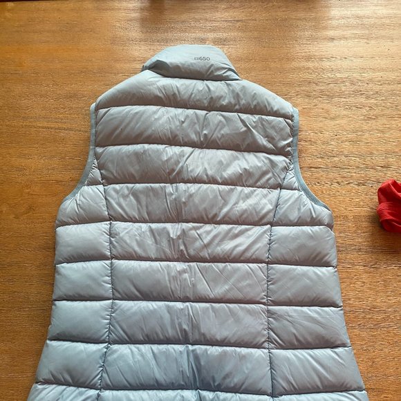 Women's Eddie Bauer Puffer Vest - Picture 3 of 5